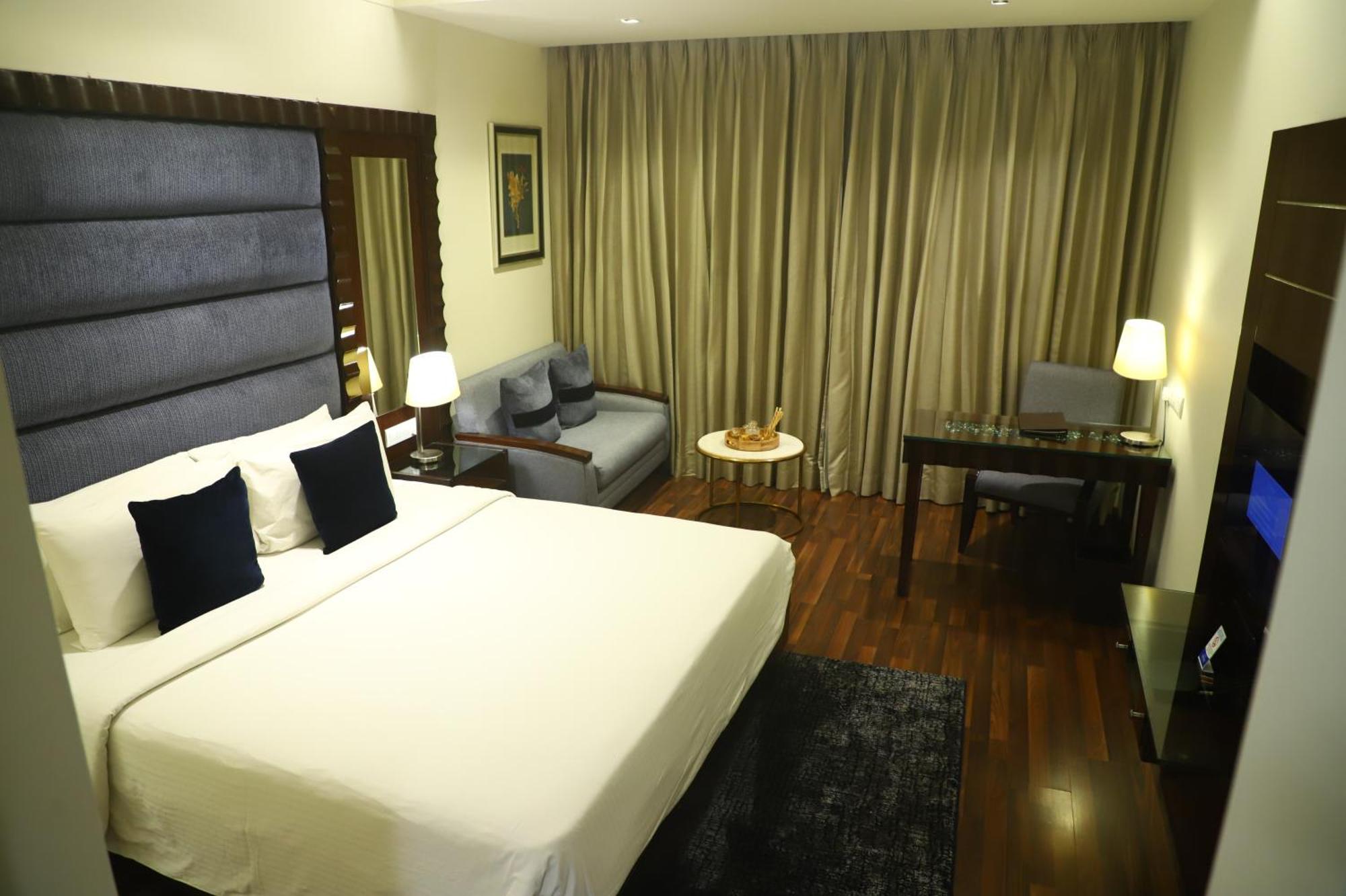 Deventure Sarovar Portico Kapashera, New Delhi Zewnętrze zdjęcie