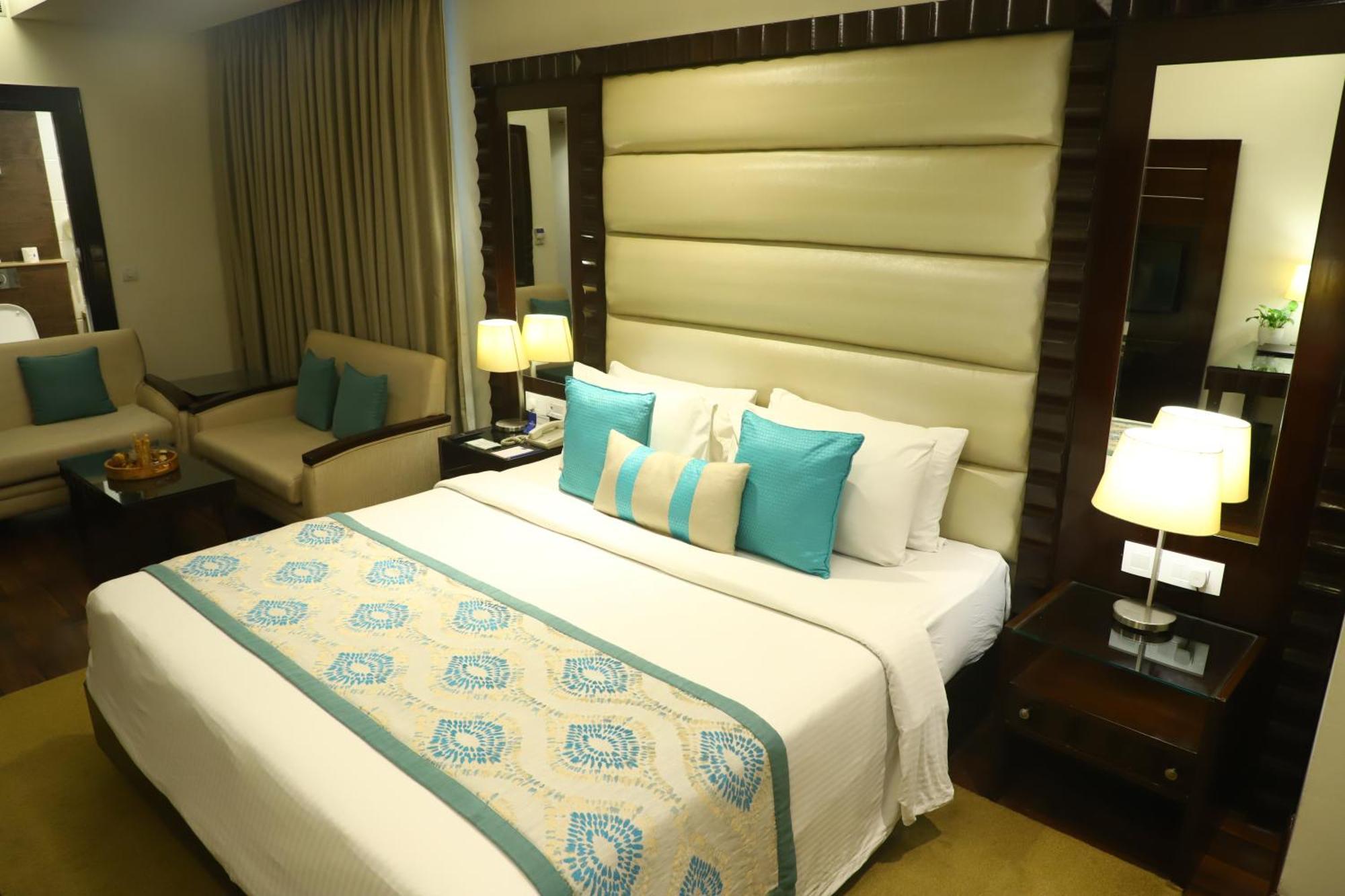 Deventure Sarovar Portico Kapashera, New Delhi Zewnętrze zdjęcie